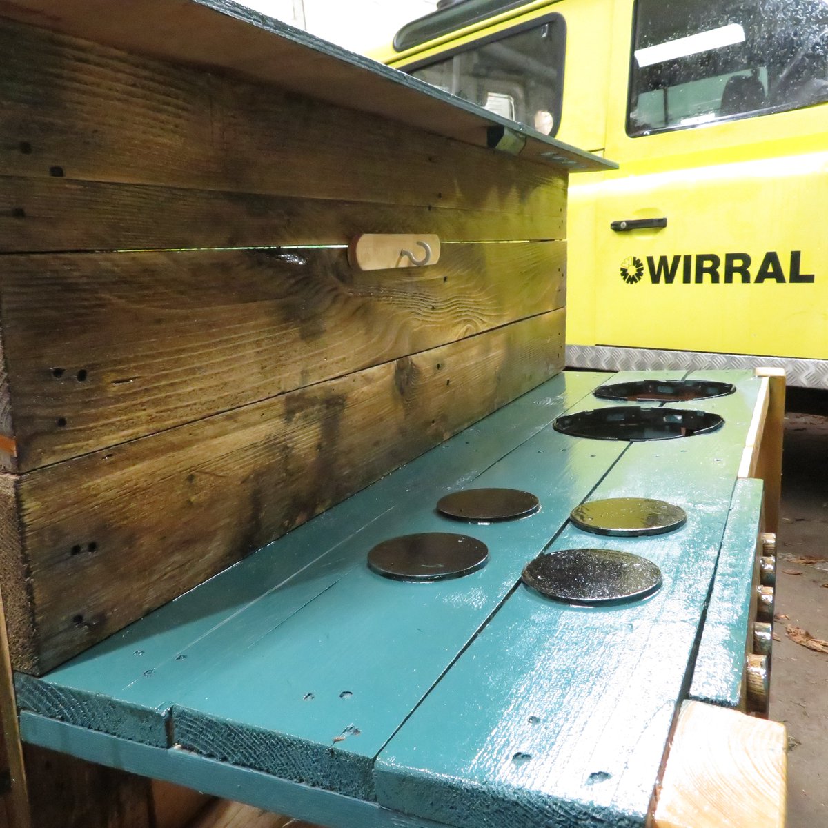 WirralE's tweet photo. The staff and volunteers at our Royden Park centre have recently completed the construction of a #MudKitchen for the people we support there, to help them develop their communication and language skills.

#LearningDisabilities #EnrichingLives #DevelopingIndividuals https://t.co/MooWL8AnON