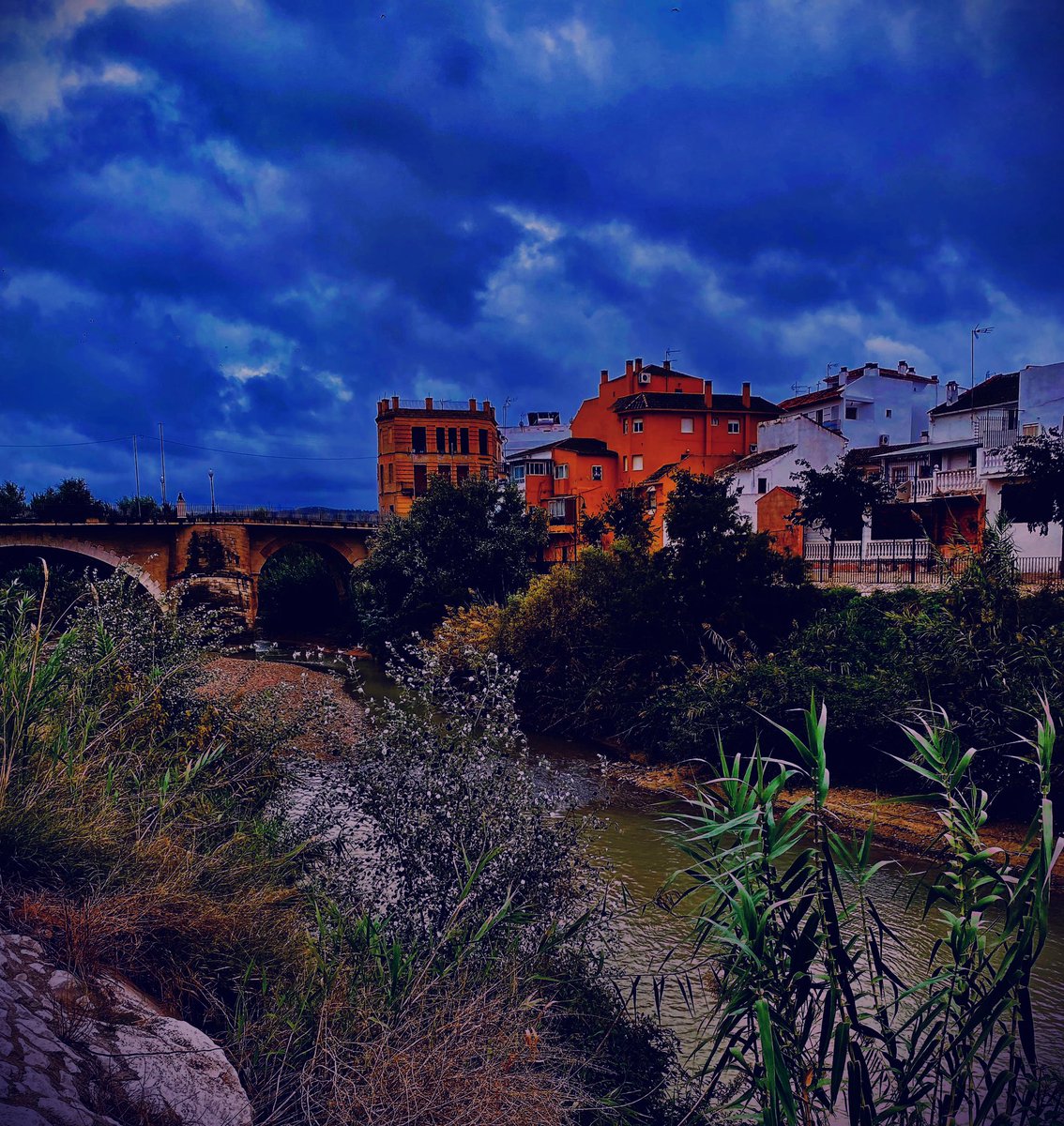 OndaCeroPuenteG's tweet image. 📻#MasDeUnoPuenteGenil

🔝#PáginaCero #TertúliaPoética @BeRusso Alejandro Céspedes
Antonio Roa
@paconumero4

🎙#ActualidadLocal #MagnaMariana✝️ #Tráfico #CuestaciónAyudaCancer  #Sucesos #OperativoCampańaAceitunas #Agenda 

🛍️#ChicaBamby @Tiendaslenceria 

🔝 🏀#OndaDeportiva