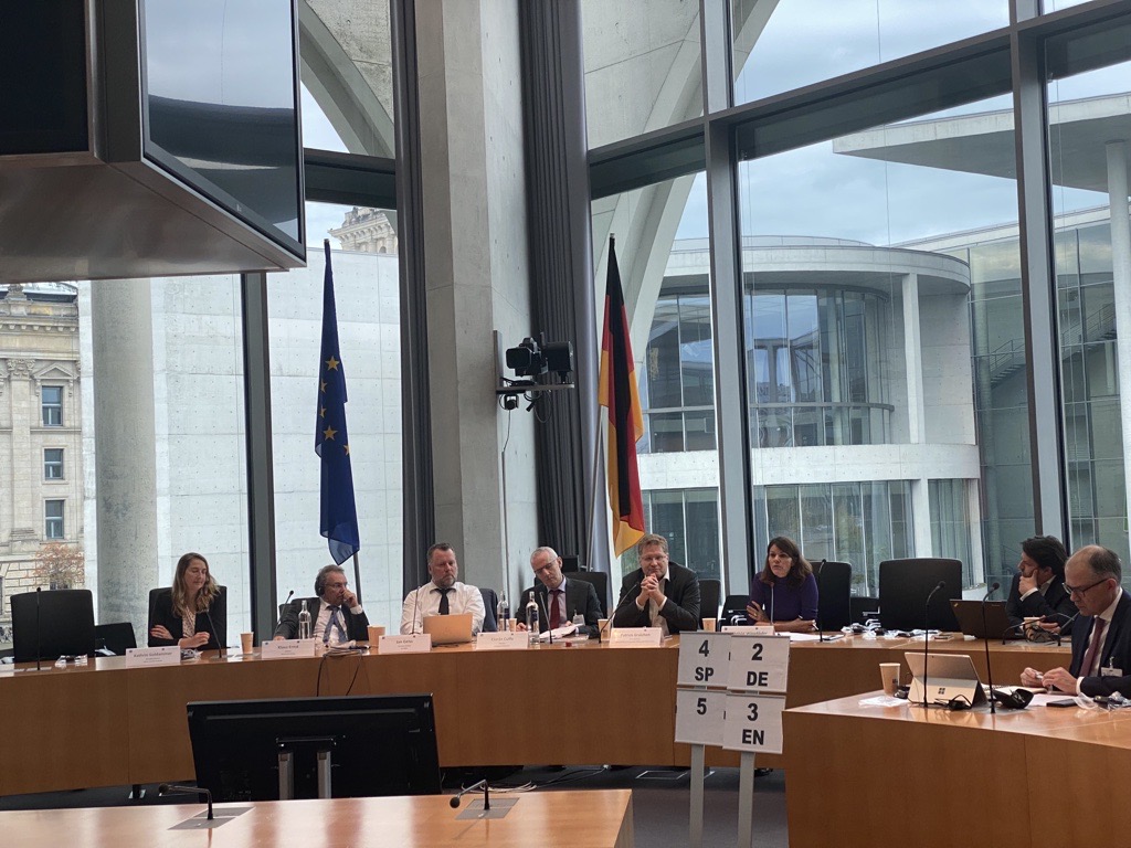 SolarWalburga's tweet photo. Listening to inspiring speeches from @P_Graichen and @MWorsdorfer highlighting the need to deploy RE much faster to address the crises we are facing: climate, energy, and economic. https://t.co/6HYC7egIsk