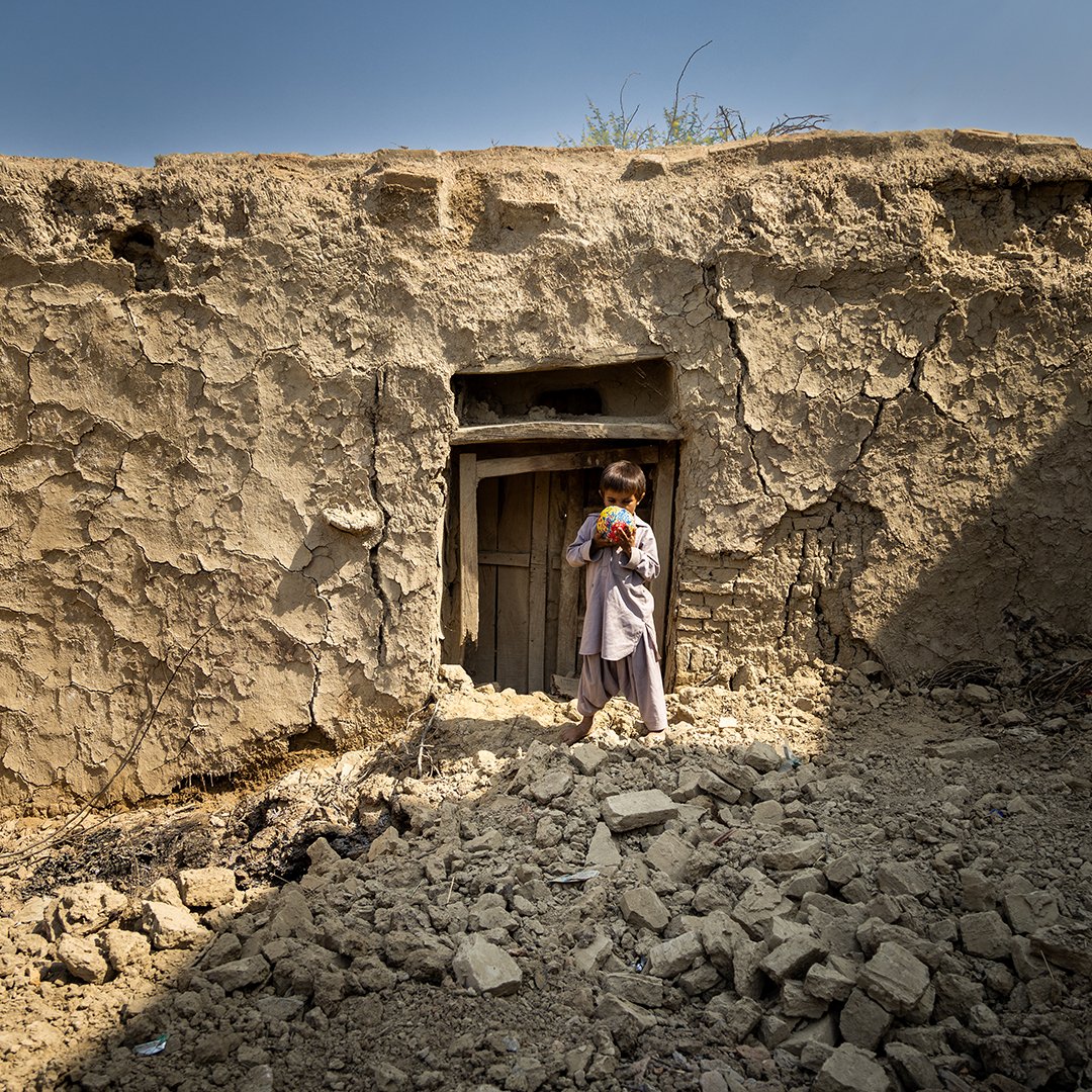 pennyappeal's tweet photo. The Prophet Muhammad (SAW) said: “The best day on which the sun has risen is Friday”📿 (Muslim)

On this blessed day of Jummah, make the dreams of children a reality. Help us in #RebuildingPakistan for just £3000 a home.

Donate Today https://t.co/Skbb3hgN22 🧡 https://t.co/3EAv7n60Iw