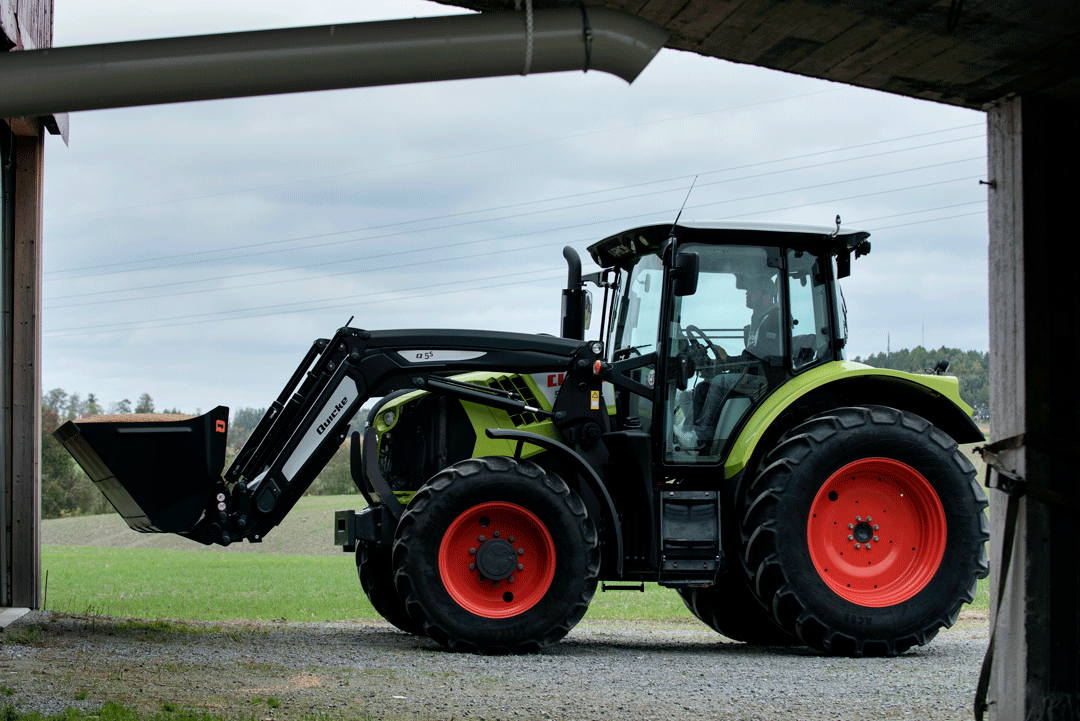 Quicke_UK's tweet photo. You don’t see it, but we guarantee you will feel it - drive smoother with SoftDrive!
Find out more about loader accessories: https://t.co/13ACeYGf6H
Contact your dealer for a Quicke
#QuickeUK #SoftDrive #suspension #frontloaders https://t.co/xGVi2M084p