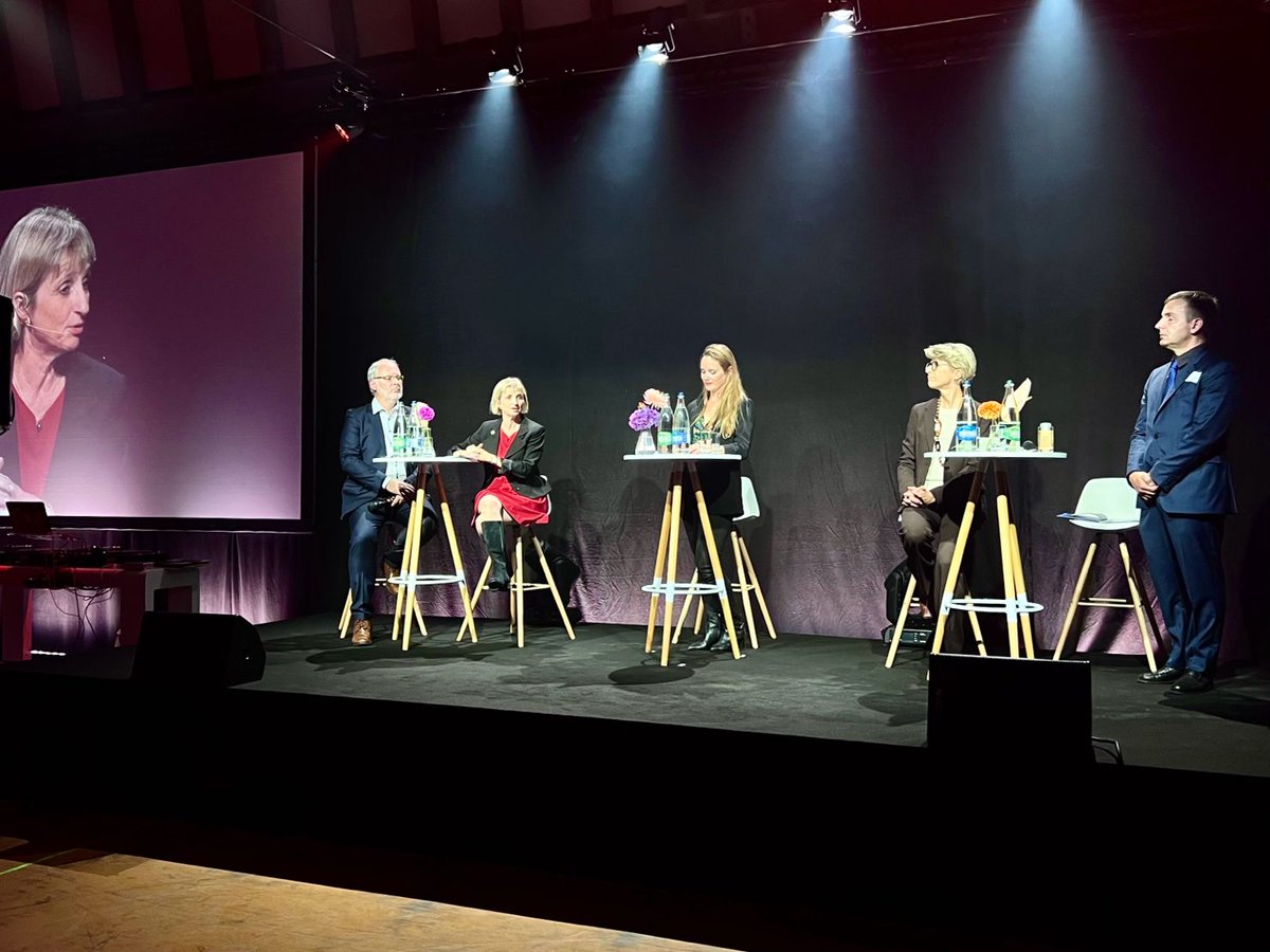 🇨🇭Hier se tenait la soirée de la <a href="/fti_ge/">FTI Geneve</a>.
Merci à son président Guy Vibourel pour cette invitation cette table ronde éclairante ! 
#Genève #entreprises #Industrie
