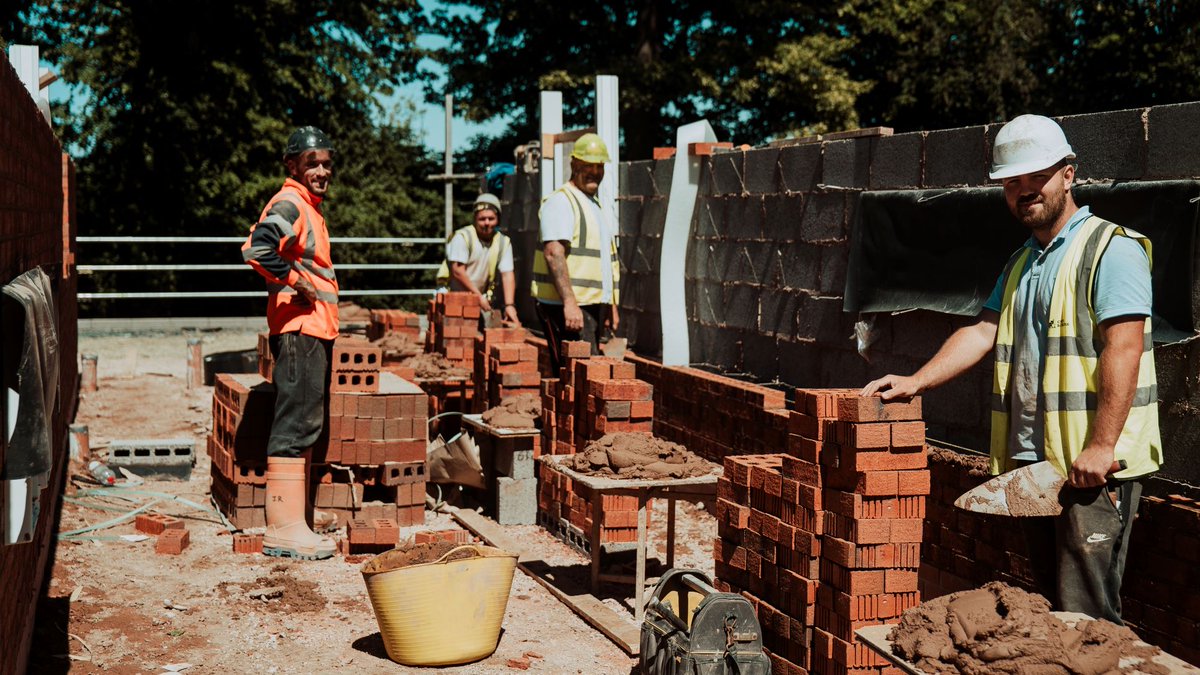BrenigC's tweet photo. TEAM PHOTO FRIDAY!
Thought we'd treat you to a collection of the #BrenigConstruction team and #contractors hard at work over the last few weeks. They're getting the job done right and on schedule. Keep up the good work 💪
#TeamWork #Construction #JobWellDone #BuildingHouses https://t.co/RAJkPYB3LX