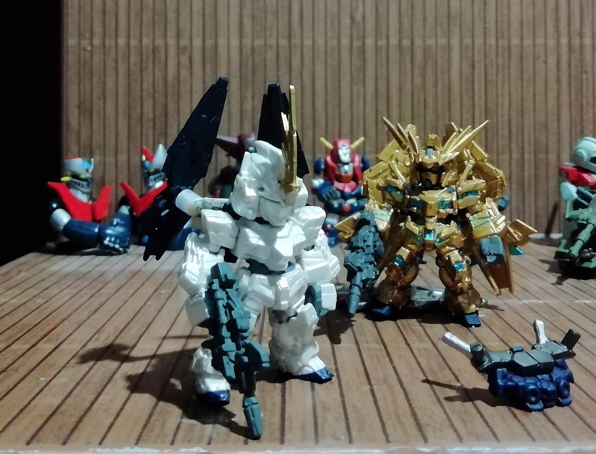 Happyme08550788's tweet photo. Phenex needs to take a break!
Body - any Unicorn (transparent base version)
Horn and shields - Banshee 58
backpack core cast from silver Phenex.
#ガンダム #コンバージ #fwgundamconverge #gundam #diytoy https://t.co/8NMDNzB1dq
