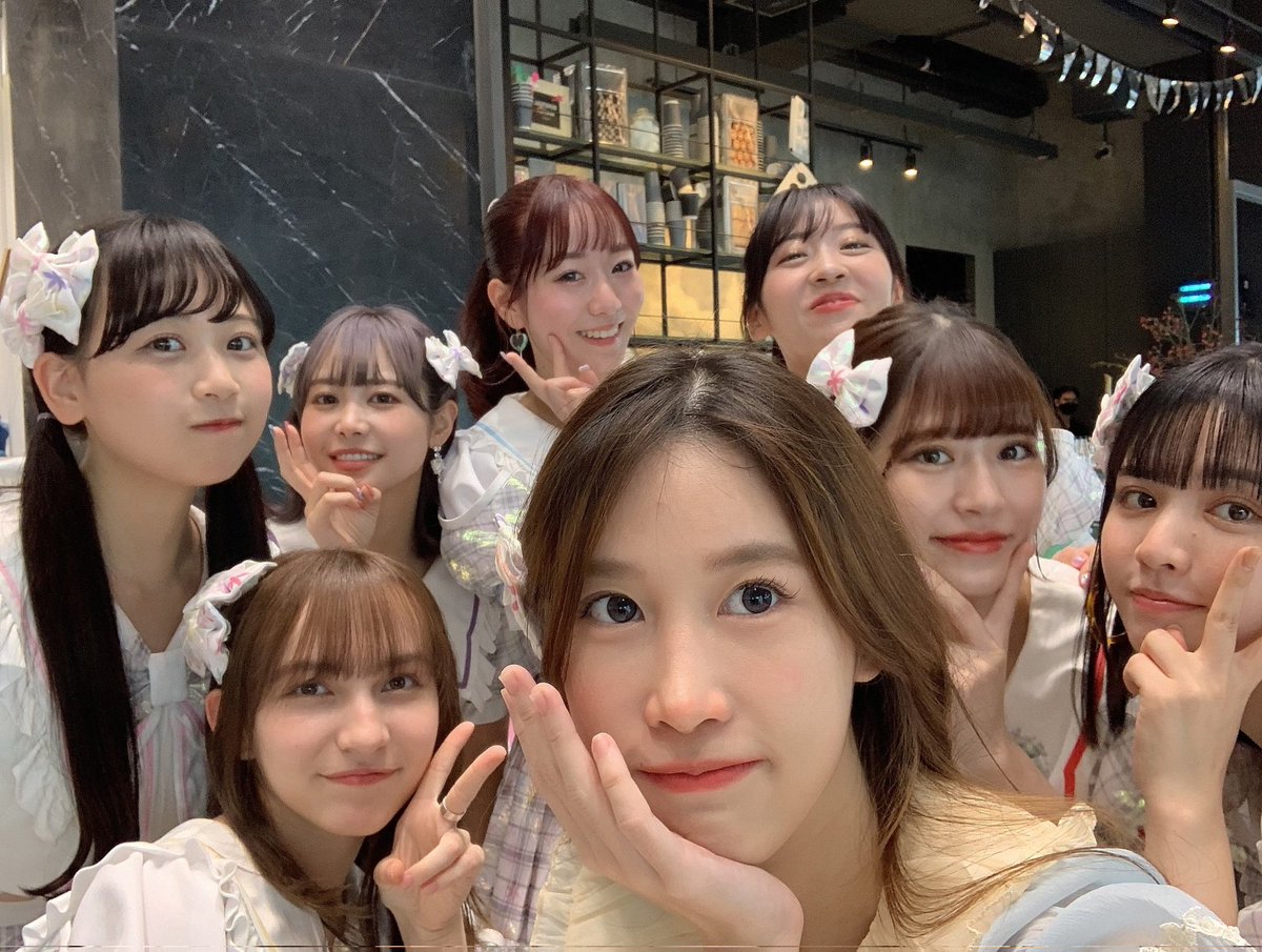 JanChan_StAFans's tweet photo. แจนจังและสาวๆวง Fruit Zippers ❤
( ภาพจาก JanChan - Open Chat Official )

#JanChan #แจนจัง
#FRUITSZIPPER #ふるっぱー
#ThaiJapanIconicFest2022 https://t.co/p71jttKDRC