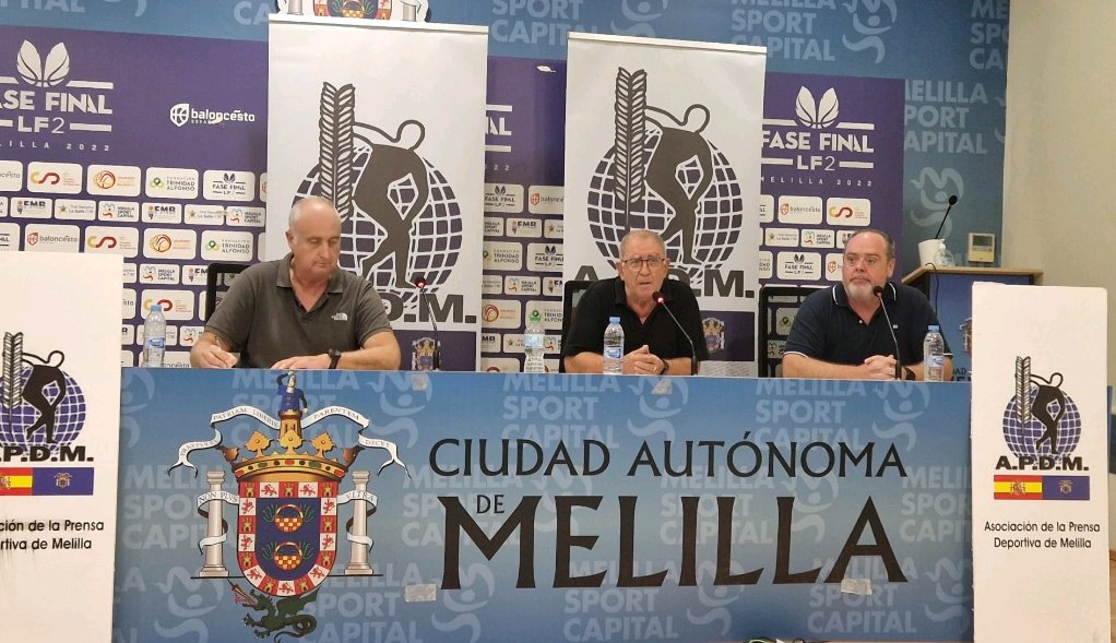 LA NUEVA JUNTA DIRECTIVA <a href="/APDMelilla/">Asociación de la Prensa Deportiva de Melilla</a>

Presidente: Avelino Gutiérrez 
Adjunto a la presidencia, Ricardo Fernández
Secretario General, Fausto Mas
Tesorero, José Antonio López

🗣️Vocales, Jorge Casaña, Salvador García, Miguel Centeno, Carlos Busto y Paco Guerrero