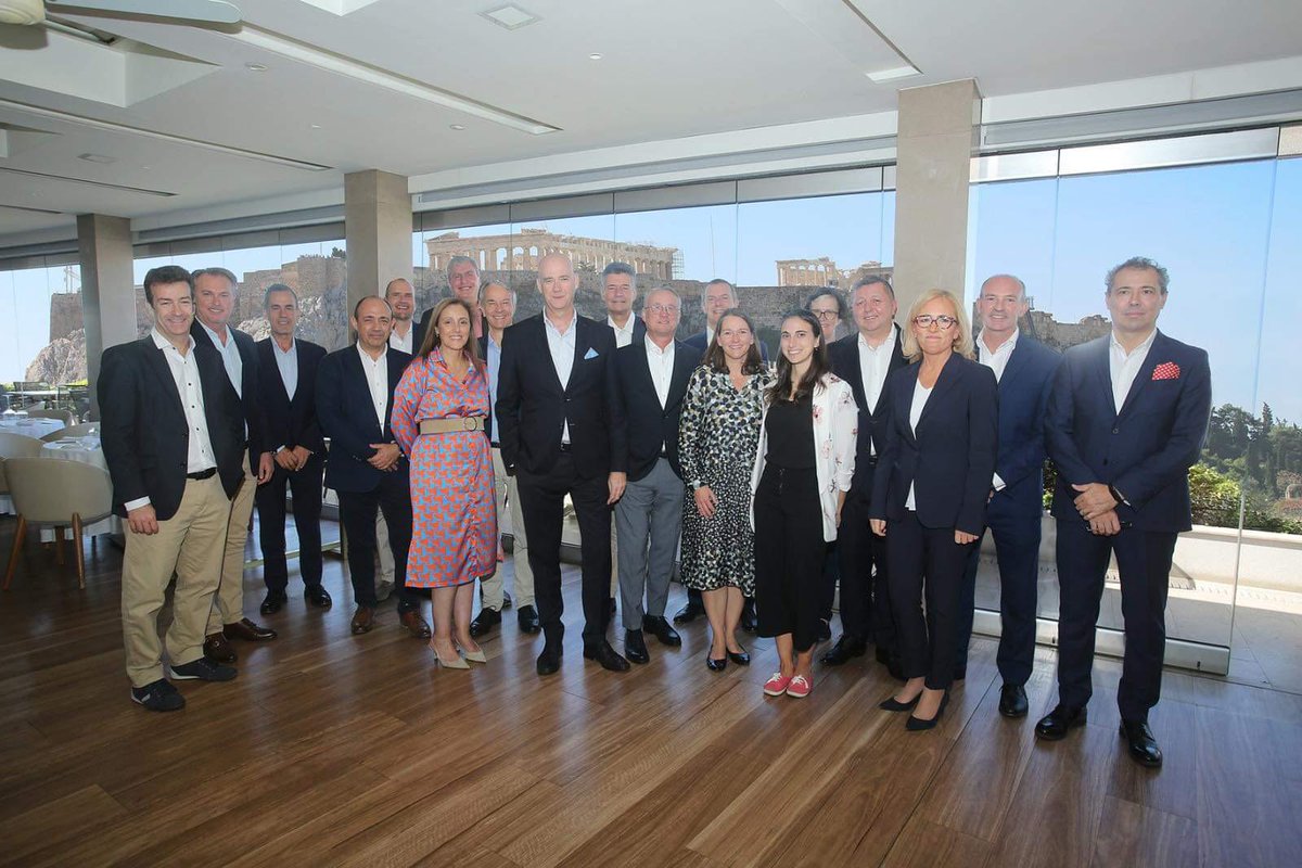 GrupaMtp's tweet photo. Elżbieta Roeske, wiceprezes zarządu i Tomasz Kobierski, prezes zarządu @GrupaMtp biorą udział w spotkaniu #Emeca General Assembly w Atenach, na zaproszenie #NürnbergMesse. EMECA to Stowarzyszenia Głównych Centrów Targowych. https://t.co/FkpnWFKGnb