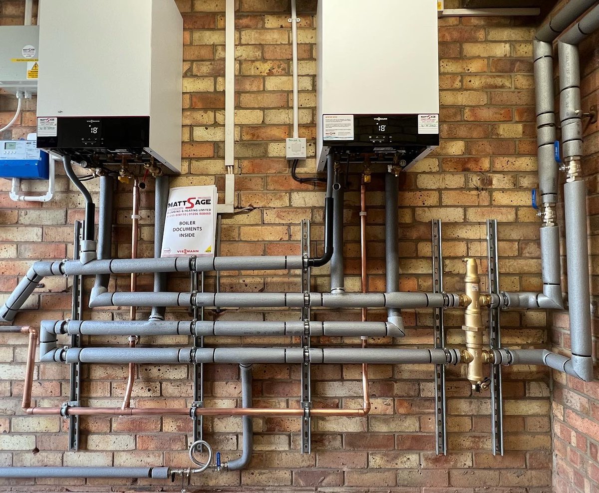 Our #FridayFeature today is this impressive @ViessmannUK 19kw 100-W system boiler by <a href="/MSagePlumbing/">Matt</a>

#ViessmannFamily