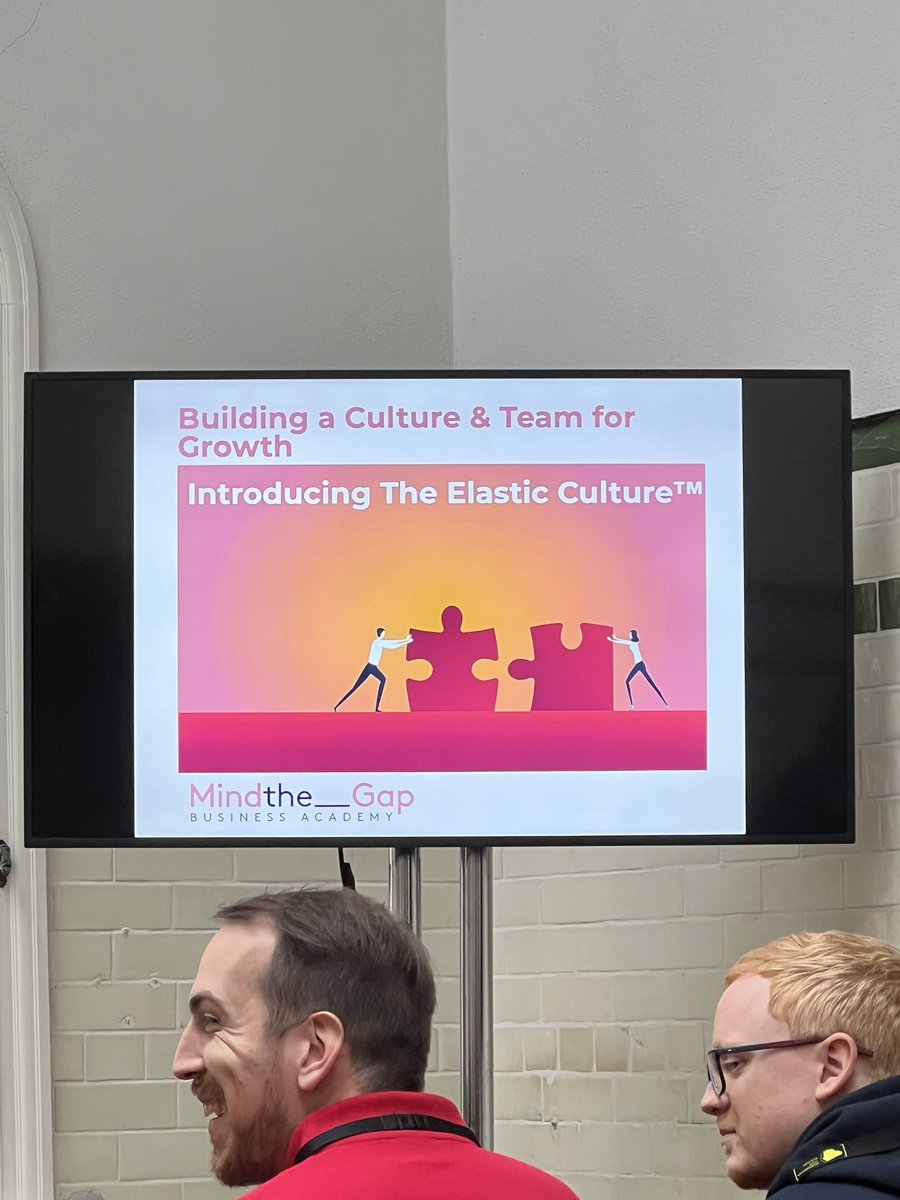 CakalliPaulina's tweet photo. Yesterday at @MancTechFest 💥
Very interesting conference and talks. 
Thank you Marlon Hope for spreading the word at @Netacea_AI 🎉

 #tech #manchestertechfestival #cybersecurity #careergrowth #careeradvice #netacea https://t.co/V1iourjUZb