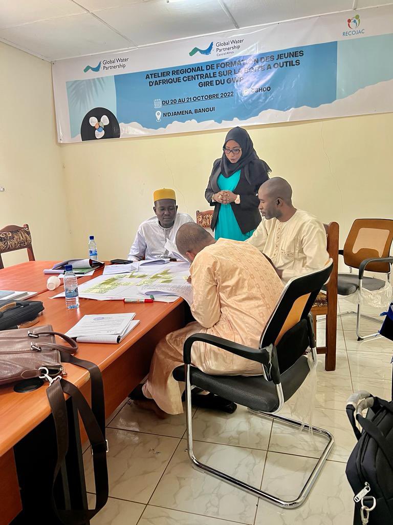 RECOJAC3's tweet photo. La #Formation régionale de la boîte à outils #GIRE se poursuit au #Tchad. https://t.co/nnuYIsqjaN