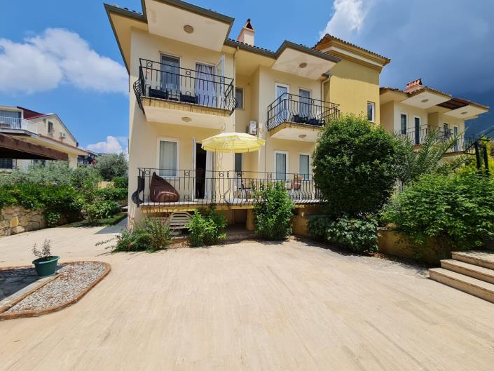 SelectTurkey's tweet photo. *APARTMENT OF THE MONTH*

GREAT VALUE SUITABLE FOR PERMANENT OR HOLIDAY HOME

2 Bedroom 3 Bathroom Duplex Apartment Close to all Local Amenities

Price:£105,000

#RealEstate #ovacik #oludeniz #propertyovacık #forsale #fethiyeproperty #fethiye #calis #aplaceinthesun #rightmove https://t.co/U6fj6tvSw7
