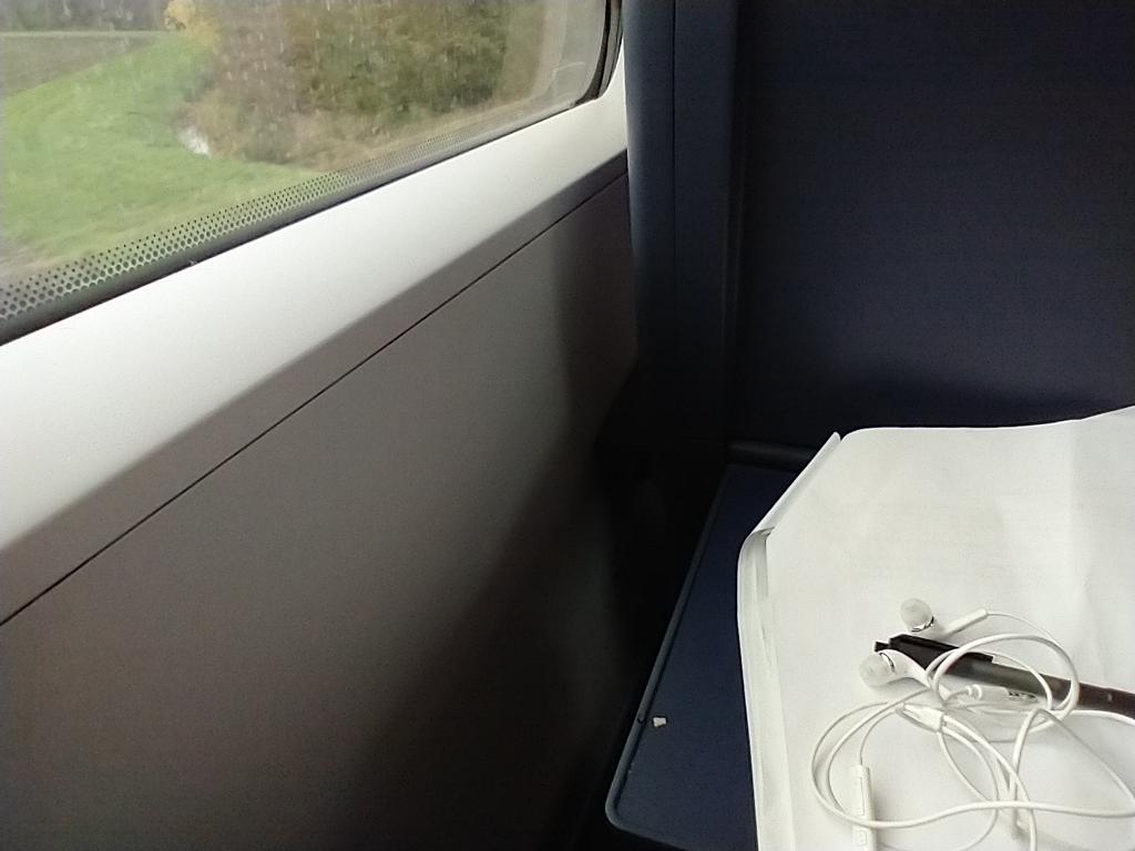 Working on a train the old fashioned way. En route from #Berlin to #Koln & precious few hours to prep next #podcast resource.