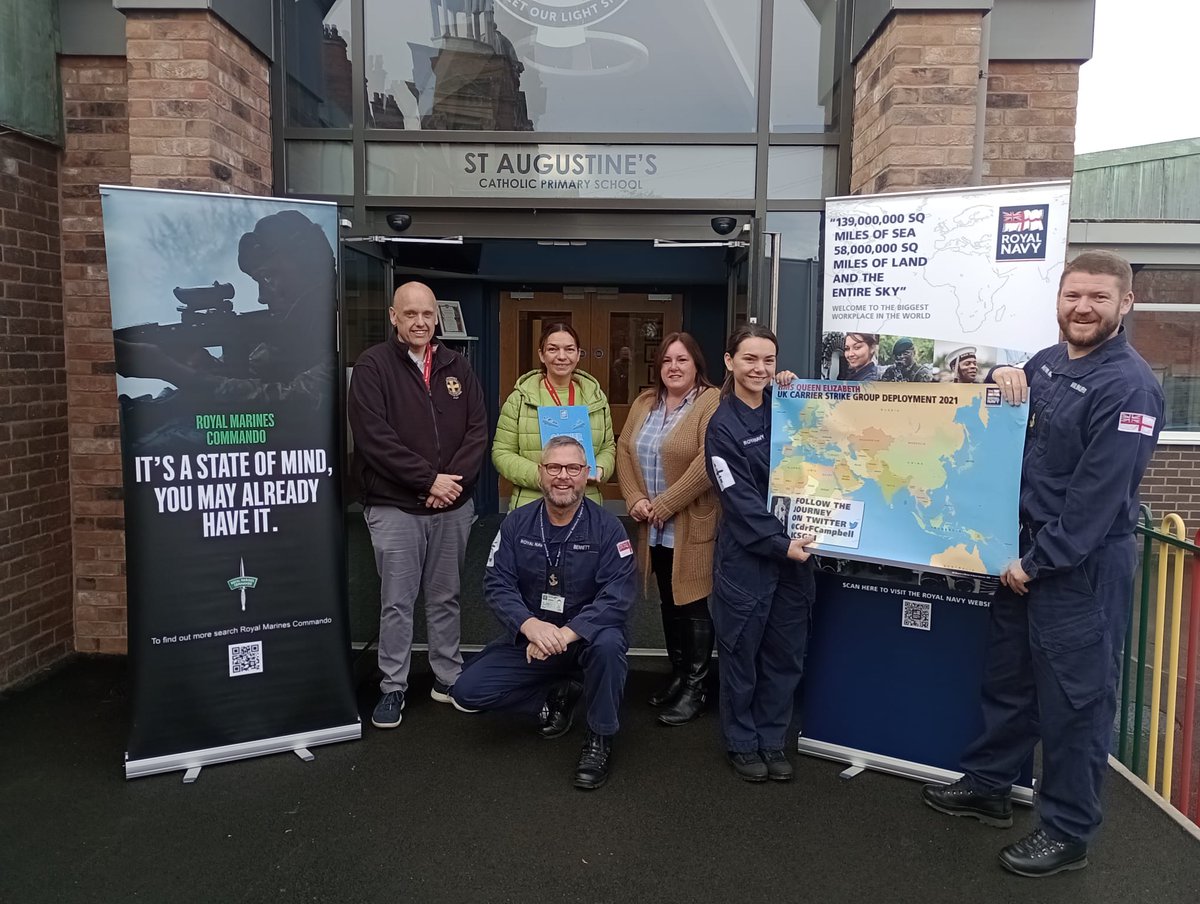 RNEngagement_RA's tweet image. Attract Team North conduct a flying visit to St Augustine's Primary School Preston - CSG Project 21/22 Delivered with smiles! ⚓🇬🇧 #TeamNorth #Attracting #Branding #Achieving 👍@Radmjudeterry @prestoncouncil @CdrePWaterhouse @flintoff11 @HMSPWLS @HMSQNLZ @StuBennett @OnSideYZ ⚓️