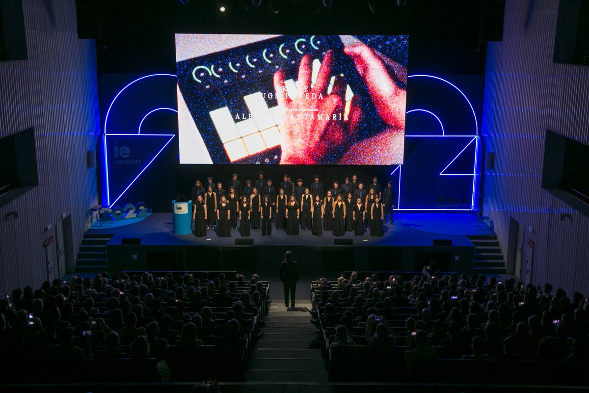 diego_alcazar's tweet photo. Few things are more beautiful than changing someone’s life for the better. That’s what our Faculty does every day, and for that they deserve our deepest #gratitude. Congratulations to all recipients of the Teaching #Excellence Awards 2021-2022 Ceremony! https://t.co/sGJcAE52Bj