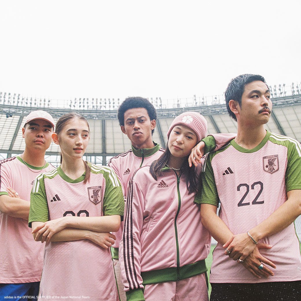 Copa90's tweet photo. 🇯🇵 Japan &amp; Nigo have joined forces to bing us a new special edition kit.

Taking inspiration from the traditional Japanese sweet, Mochi, it’s an absolute work of art 😍 https://t.co/CGn6xeoNUu