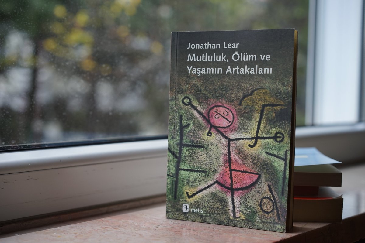 İnsan olmanın en iyi yanı insan olmaktan kaçabilme fırsatıdır. Ya da: en fazla, insan yaşamının sıradan koşullarından kaçılabildiğinde insan olunur. @Metiskitap