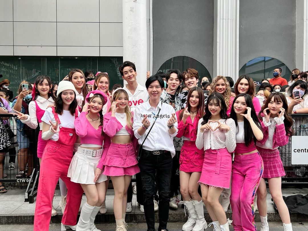 neung_supakorn's tweet photo. รวมความน่ารักของอะตอมในงาน Melody of Life ครั้งที่ 13 (15 ต.ค. 65)

@sayatom_ 
#SayAtom #atomapcy #COSMOS #MelodyOfLife13 #MOL13 #SPICYDISC #centralworld https://t.co/X9B8pFMGxL