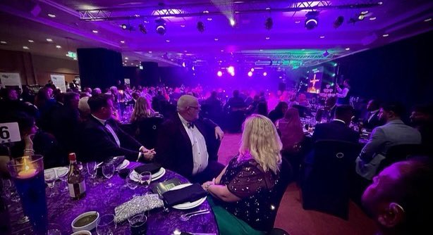 Well last night this happened… “Independent Business of the Year Award” for The <a href="/thefunkyindian/">The Funky Indianwali</a> …..at the <a href="/ABConnexions/">AB Connexions</a> Annual Asian Business Awards. 
 
Overwhelmed and grateful to our team, suppliers and customers. 

#InclusionByDefault #abcawards22 #abcawards2022