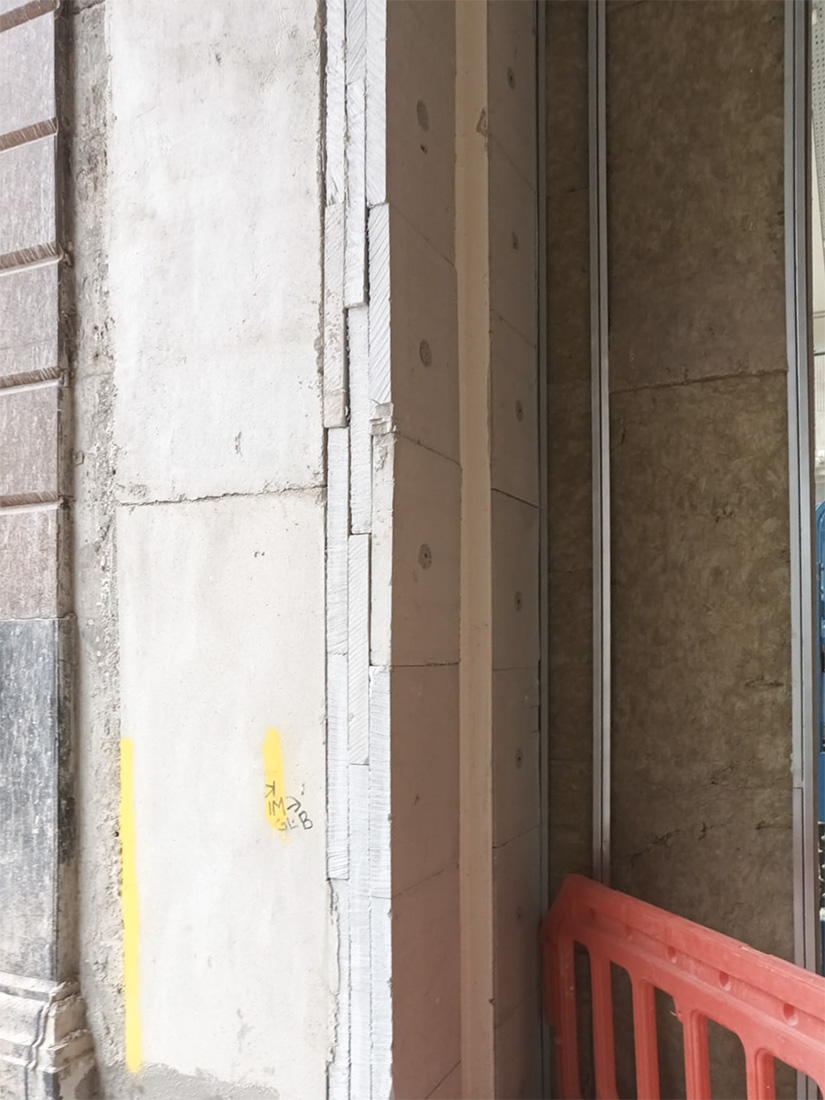 ecologicalbuild's tweet photo. Works on the iconic Bank Buildings in #Belfast are finally coming to a close. Haigney Restoration did some amazing work here multi-layering #Redstone #Calsitherm climate boards. Congrats to @JCA_Architects and @HBDarchitects on 4 years of hard work. https://t.co/CVVboJ2RNG https://t.co/VgX4cLlSpK
