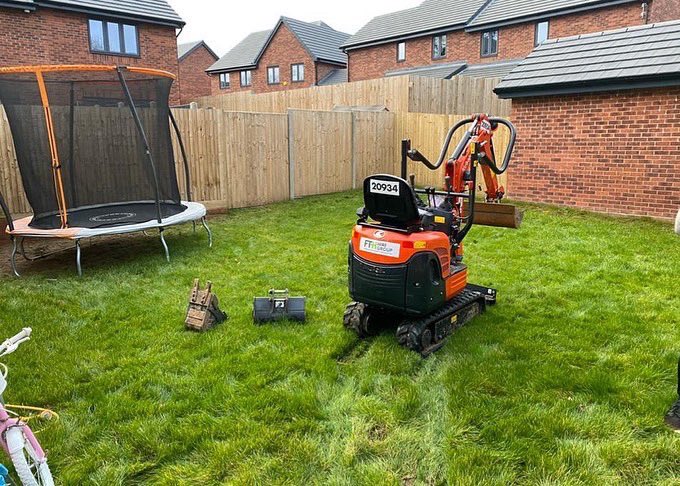 pro_mdx's tweet photo. A well landscaped garden does not only increase the enjoyment of your home while your living there, it can also increase the value of your home by up to 20% Here are some before and after photos of a domestic landscape project we completed earlier this year #landscaping https://t.co/gOdIWUDEhl