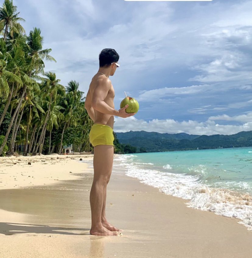 adryyxperry's tweet photo. 🥥🌴 #boracay https://t.co/99bbYHOXYT