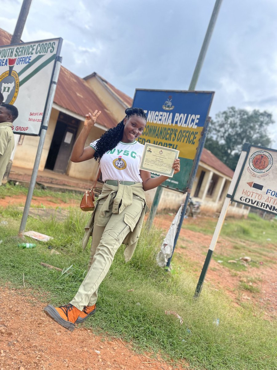 Chidinm10120608's tweet photo. It's today that I feel like posting my own POP pictures here π....Okay bye π
#nysc #Godidit https://t.co/fpg7WVsHYw