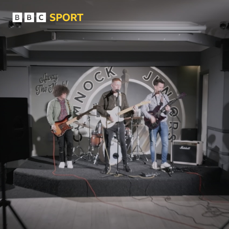 BBCSportScot's tweet photo. LIVE @ScottishCup coming up this evening! 🏆

⚽️ Cumnock Juniors v Dumbarton 
⏰ Coverage starts 7:30pm 
📺 @BBCScotland 

Keep an eye out for local Cumnock band The Frontiers, as they open the programme 🎸⤵️

#BBCFootball