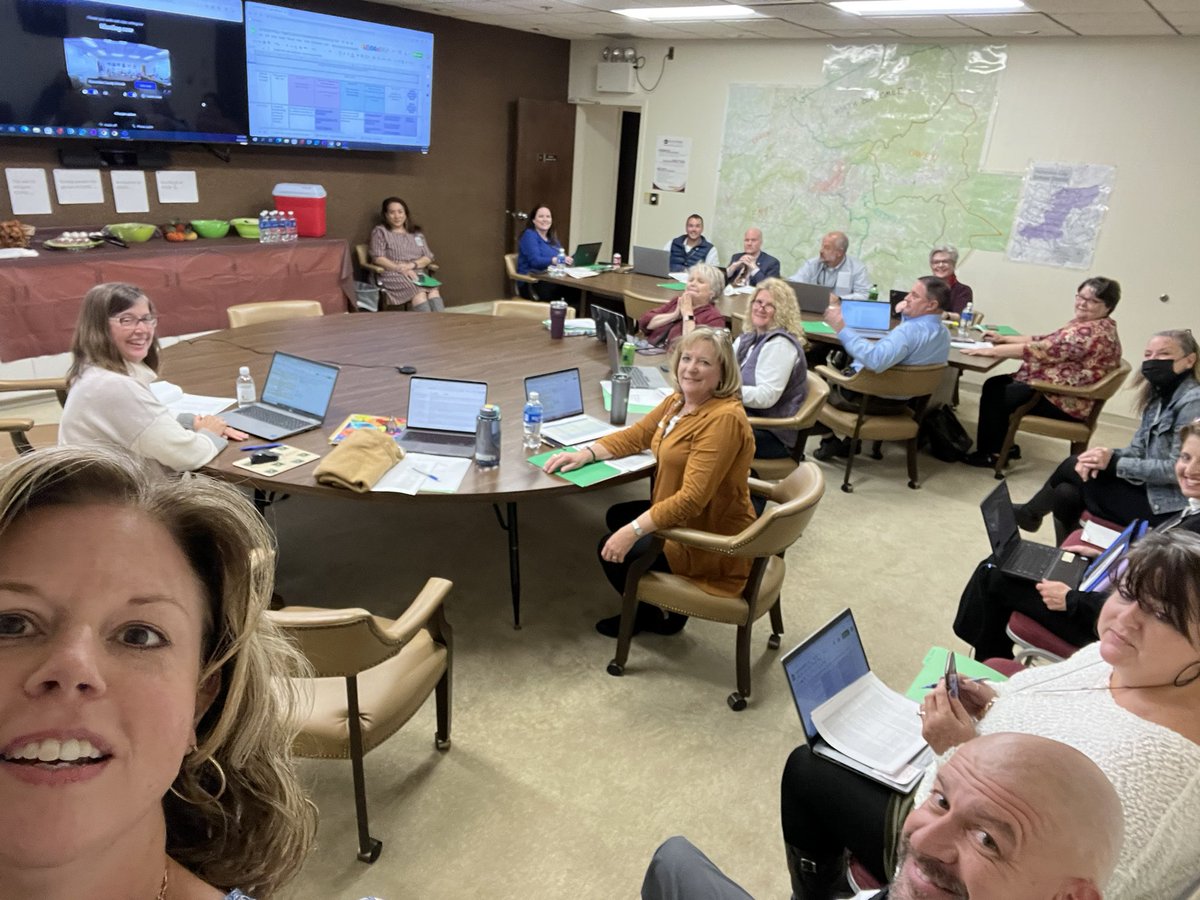 JennReed23's tweet photo. Federal monitoring visit is in the books! So thankful for this talented, dedicated and fun team. #workcanbefun #itsallaboutthestudents #pandemicrecovery @BuncombeSchools @TRob06106160 @PaulaPinkerto15 https://t.co/Jq7Fl2UB10