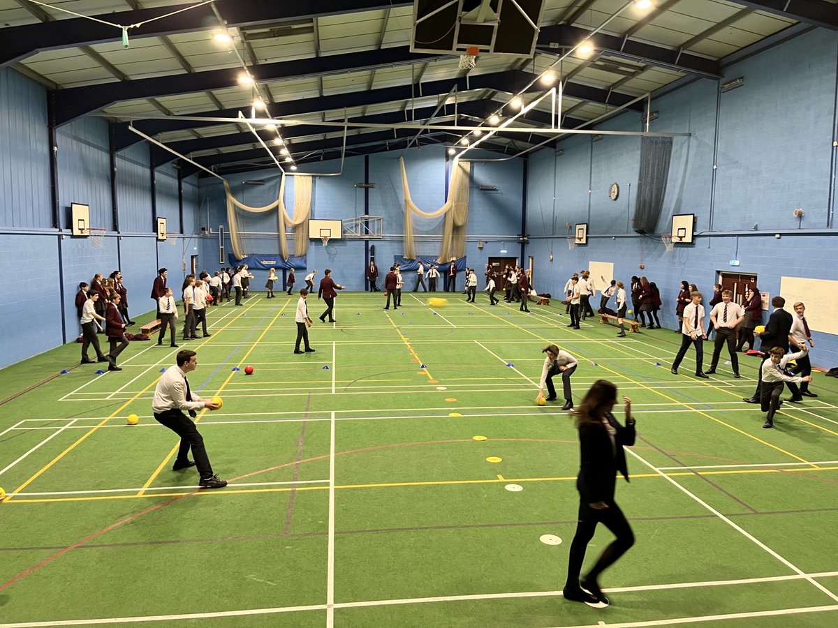SGSSeniorSchool's tweet photo. In the Fitzherbert House assembly yesterday, 11F spoke about the importance of teamwork. The assembly activity was certainly a popular one! #SGSFitz #SGSDifference https://t.co/WAx1CaMmLY