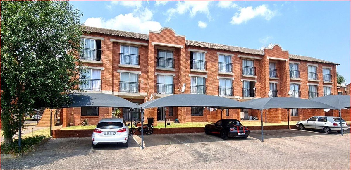 Studio Apartment with Rental income for sale R410 000 Sagewood. This property has an opportunity to gain income, currently with a paying tenant ready to extend the lease further. 24 hour patrol complex with swimming house &amp; pool, public Transport easily accessible Call  Bobby