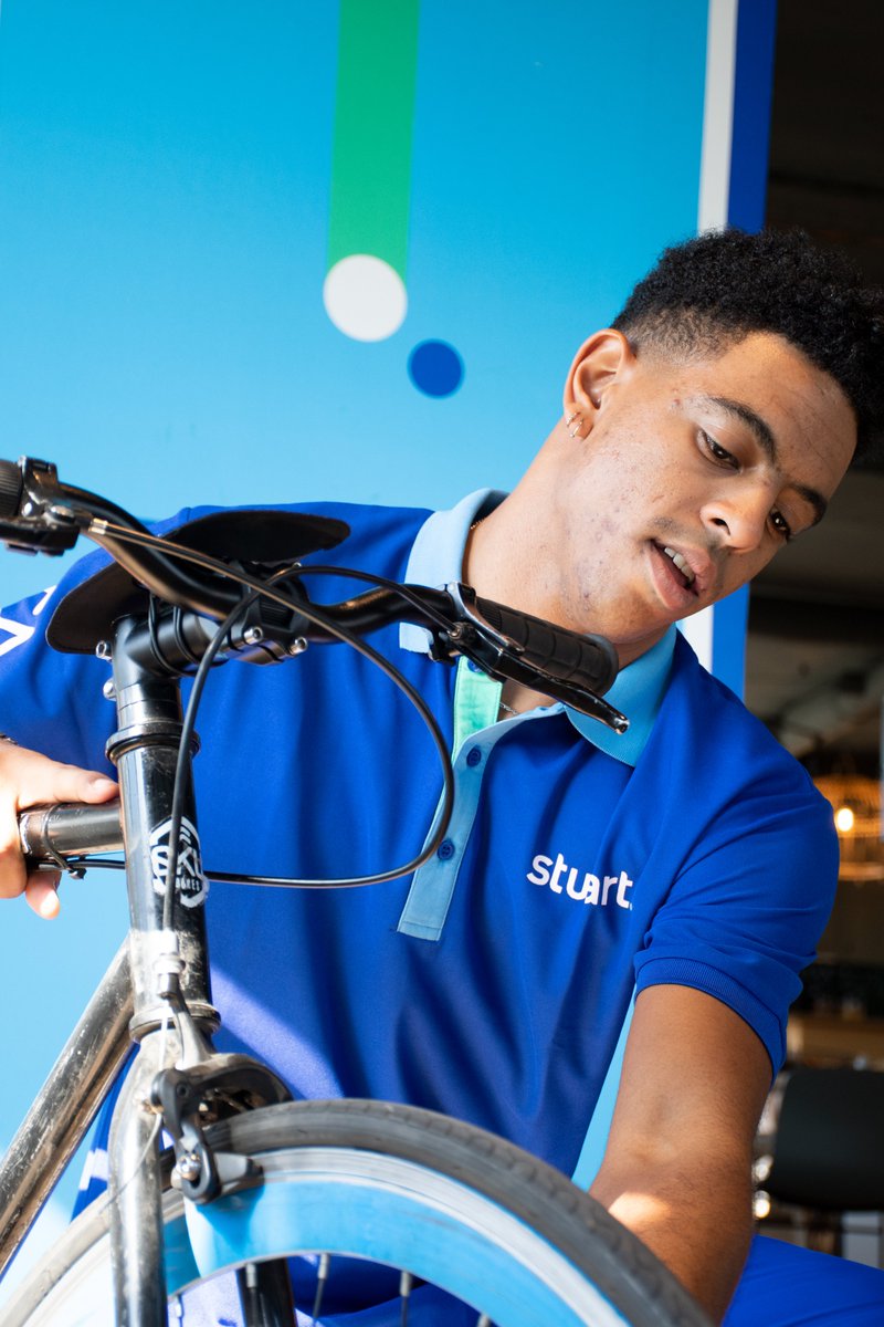 Los repartidores ya tienen todo listo para salir a recoger tu pedido 🚴🏼‍♂️💨
Empieza el fin de semana con tu primer envío en go.stuart.com/fb_contact