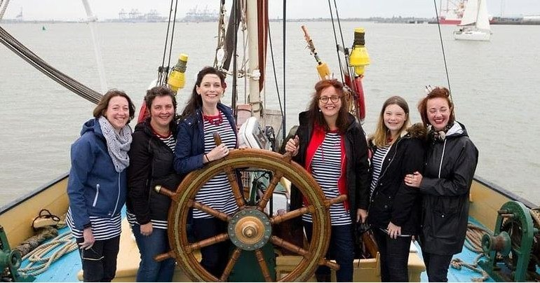 The Next Featured Artist on the The Folk Club (Show 112) are <a href="/shantydarlings/">The Silver Darlings</a> 

Plus your songs in 'Here We Are' this week from, Jacque Daniels, Forty Elephant Gang and Laura Mulcahy

From weds 26th Oct <a href="/BurwellRadio/">Burwell Radio</a> <a href="/BluesRootsRadio/">The Sound Cafe</a>  <a href="/westnfkradio/">West Norfolk Radio</a>