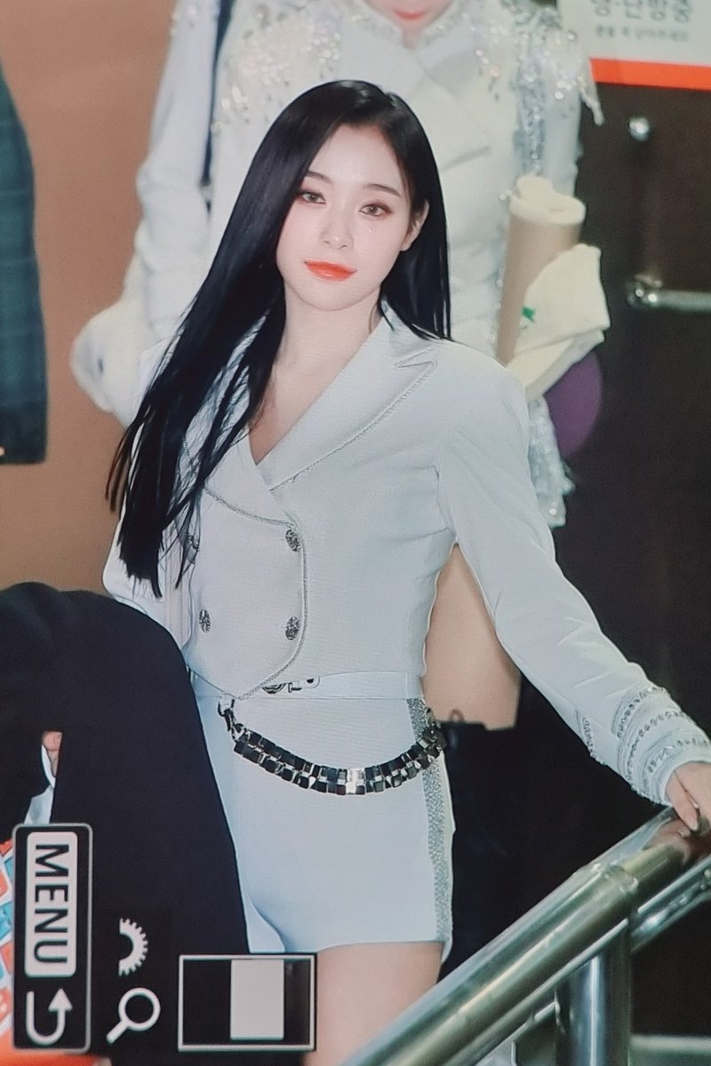 dawn4u_'s tweet photo. 221021 퇴근

#드림캐쳐 #DREAMCATCHER
#가현 #이가현 #GAHYEON https://t.co/sxa0yotksZ