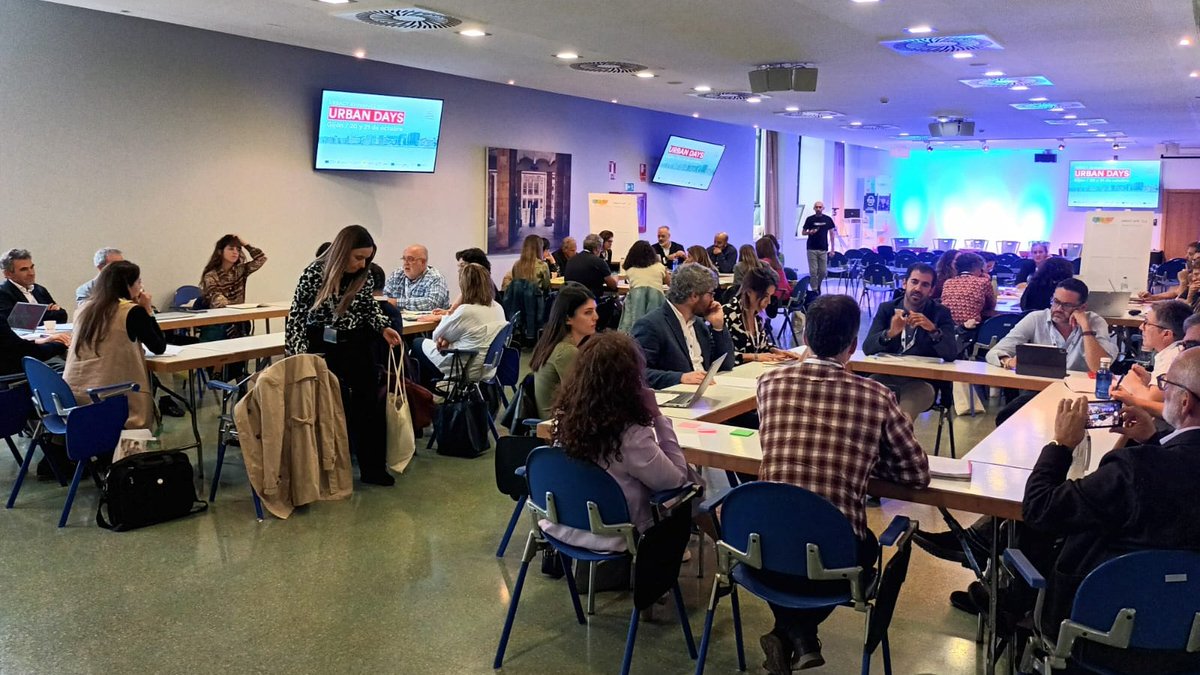 intdiba's tweet photo. 📢🗓 En el 2n dia dels #URBANDays a Gijón s'ha exposat el detall de la 1a convocatòria d'Accions Innovadores de @EUI_Initiative i l'obertura de la d'#URBACT el 9 de gener de 2023! https://t.co/RBOLBTXXII