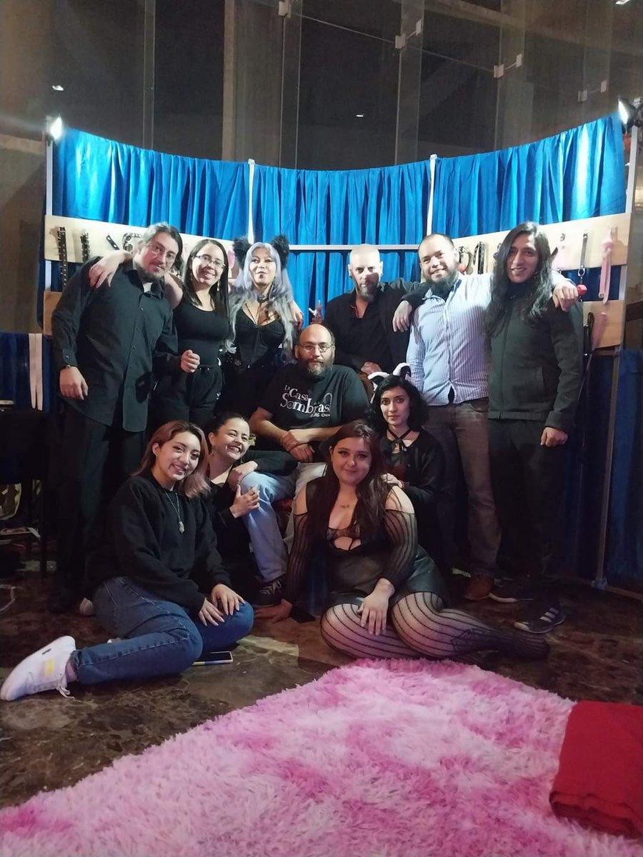 CrissMalkavian's tweet photo. Un poco de lo que fue la @UIOfestEROTICO junto a la Casa de las Sombras. Muchas gracias por el apoyo y ya nos veremos en los próximos talleres que ofrecemos en @AtameUioec, estén al pendiente.
#bdsm #erotismo #kinky #shibari #bondage #hojojutsu https://t.co/VtcZdrIhX9