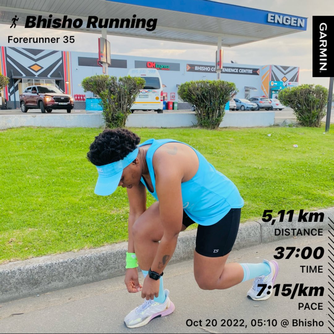 Anda81334644's tweet photo. Giving up is not a solution in whatever situation you are in wake up and fetch yourself🏃🏻‍♀️🏃🏻‍♀️Friday &amp; Thursday Therapy done #RunningWithTumiSelo #Fetchyourbody2022 #IPaintedMyRun #bodytransformationchallenge @Ichoose2BActive #Ichoose2bactive #RunningTherapy #Homeoffit https://t.co/XDMM8XyylL