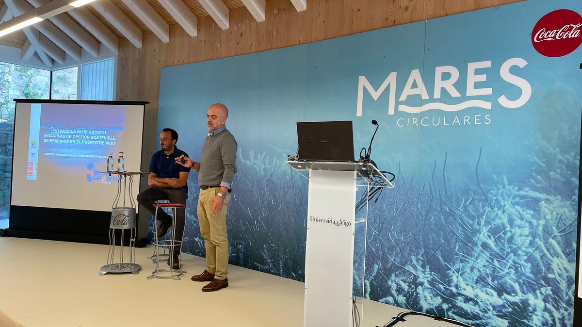 Un placer contar con @PuertodeVigo, @CT_EnergyLab, @Chelonia_org, @Vertidos_Cero y #ECOPLAS en esta jornada de #MaresCirculares.

La única manera de luchar contra la #basuramarina es trabajar juntos. Los mares y océanos son uno de nuestros medios de vida. ¡Gracias a todos @uvigo!