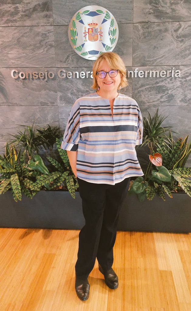 EstherNietoG's tweet photo. Solo queda una hora y 10 colegios por participar
#PresidentaFerrer @ArnedoFerrer
@CGEnfermeria
¿Será esta la foto de la próxima presidenta? https://t.co/TSH5ndKKF6