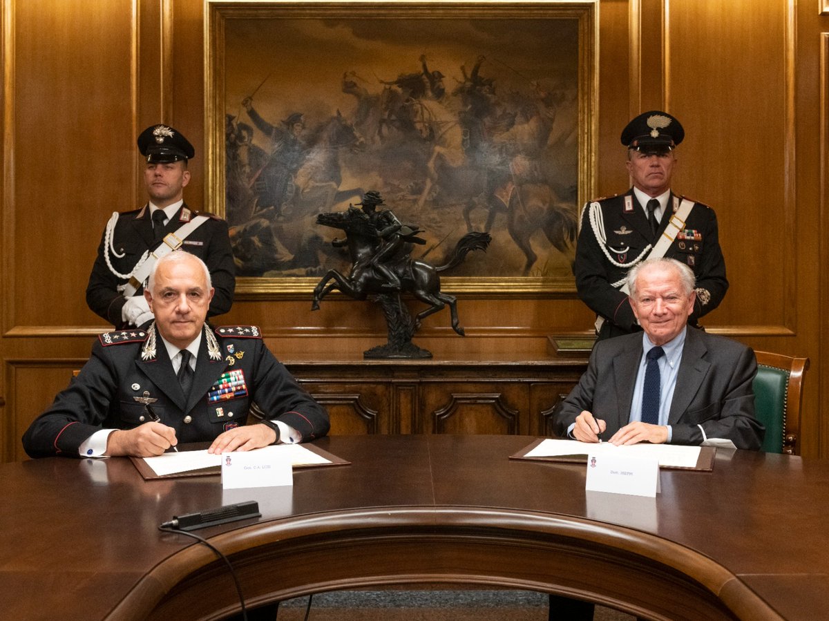 _Carabinieri_ tweet picture