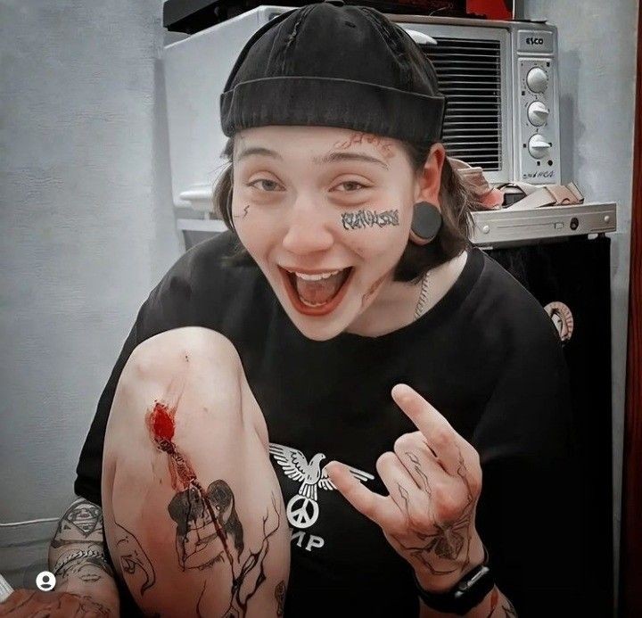 hellsbabysdiary tweet picture