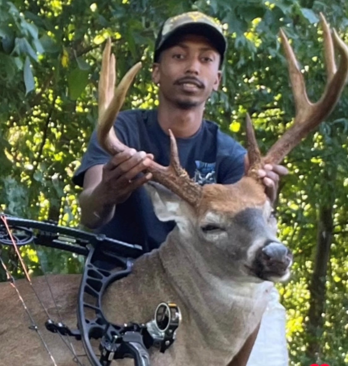 Congrats to @whitetailthugzoutdoors as he is back at it again this year with another early season brute of a buck.' - @northcarolina.outdoorsman #ITSINOURBLOOD #IAMSPORTSMAN #hunting #deer #deerhunting #whitetails #whitetailhunting #whitetailbuck #northcarolina