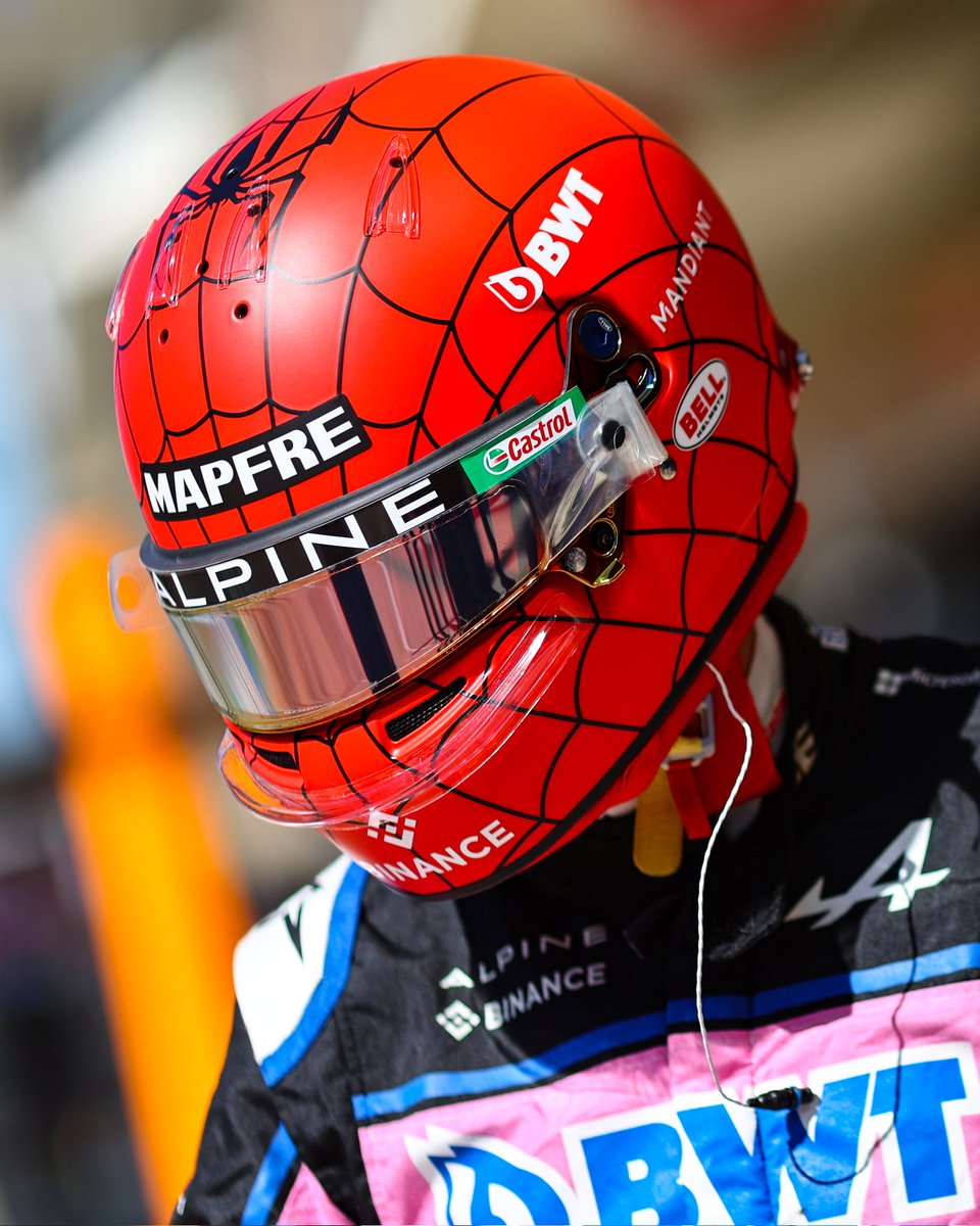 AlpineF1Team's tweet photo. We can't stop staring 😍

#USGP https://t.co/YAveYOoj9p