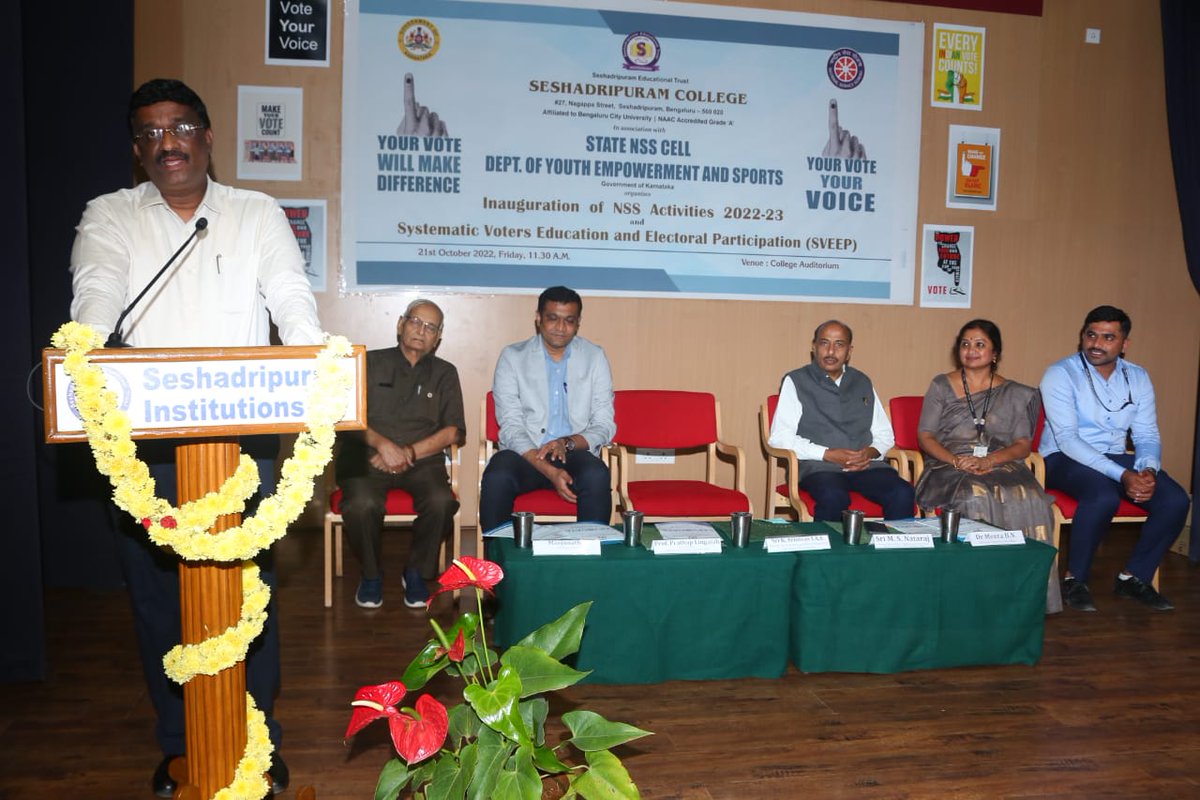 KarnatakaNss's tweet photo. The State NSS Cell, GoK. in association with the NSS Unit of Seshadripuram college conducted Systematic Voters Education and Electoral Participation (SVEEP) and Inauguration of NSS Activities 2022-23 at College Auditorium of Seshadripuram College, Bengaluru. (1/2) https://t.co/4NTcnE3J4z