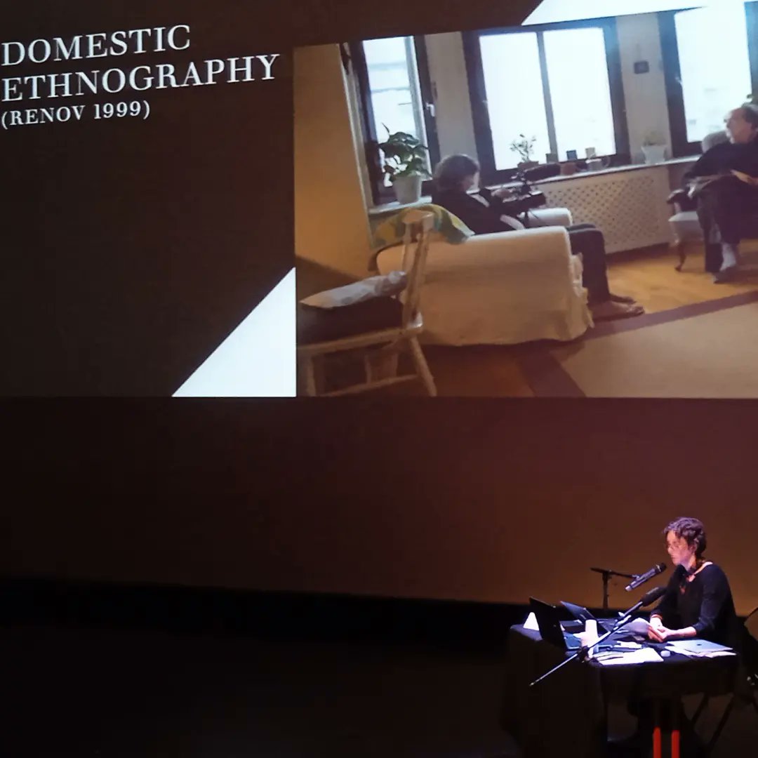 Rec_Forward's tweet photo. 🎤 2e jour de colloque international #RecForward sur les réemplois contemporains des films amateurs. Ancrer les souvenirs familiaux avec Alyssa Grossman 🎞️ Entrée libre toute la journée
#images #famille #mémoire #colloque #recherche #nice06 @EspaceMagnan @EURCreates @LIRCES_ https://t.co/rZD4kvlWaL