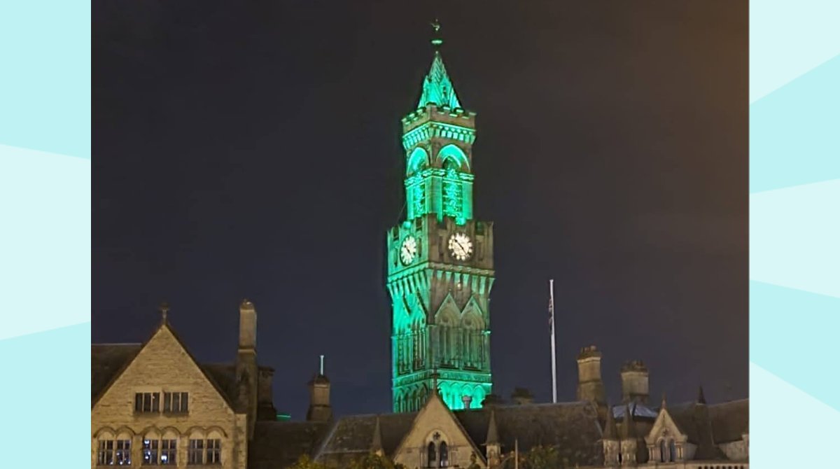 recycle_now's tweet photo. A big thank you to Bradford City Hall for supporting #RecycleWeek by changing their lights to green π
@bradfordmdc #RecycleWeek #BradfordCityHall #Recycle #GreenForRecycleWeek #ClimateChange #Sustainability #SustainableLiving https://t.co/RgTjEorrGg