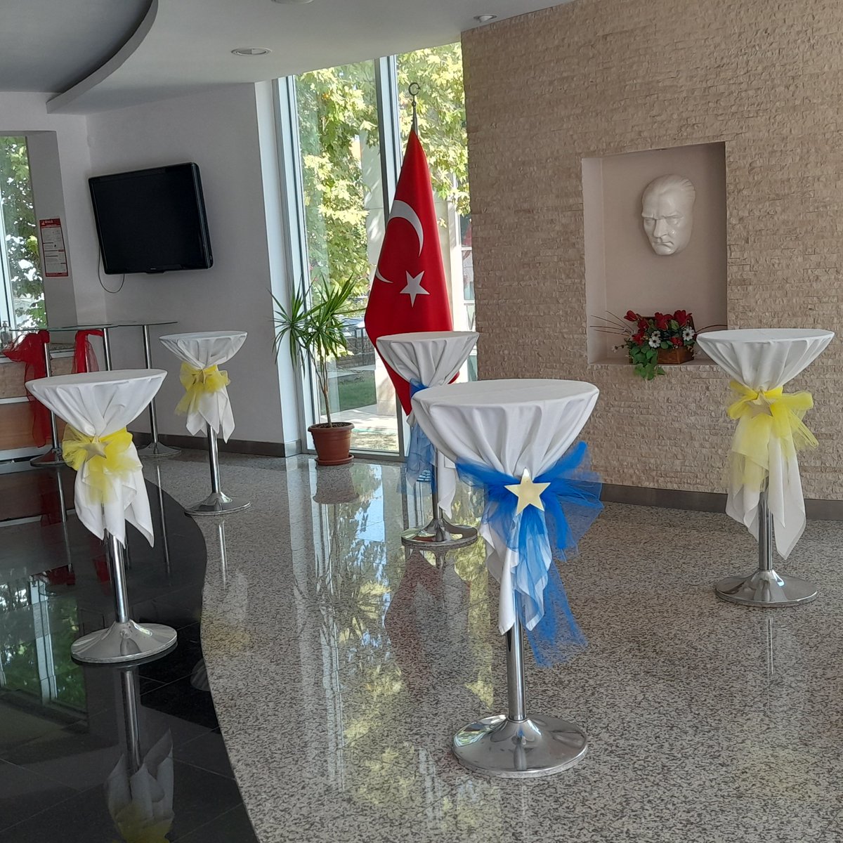 Didim_eTwinning's tweet photo. Didim eTwinning ödül tören alanımızdan kareler
@mebyegitek
 @tretwinning
 @ValiAKSOY
 @Aydin_MEM
 @AydinMemArge
 @seyfullah0966
@mehmetatay09
@mfatihdoger
 @ahmtgdr
 @tcdidim
@DidimMem
 @metelek
 @eTwinningAydin https://t.co/jHgzwXGRP2