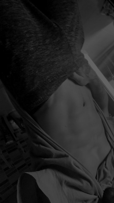Morning Vibes before Lunch??? #malochico #21ottobre #onlyfans #OnlyFansmexico #photo https://t.co/n1