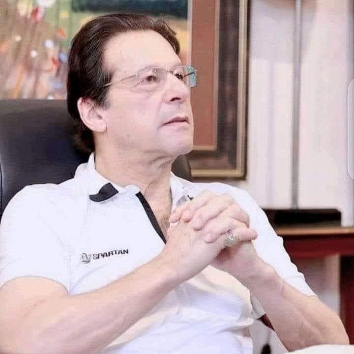 Tausif_Jadoon's tweet photo. عربی کہاوت ہے اونٹ بیٹھ بھی جائے تو کتوں سے اونچا ہی رہتا ہے✌️ https://t.co/vAby3IiSL8