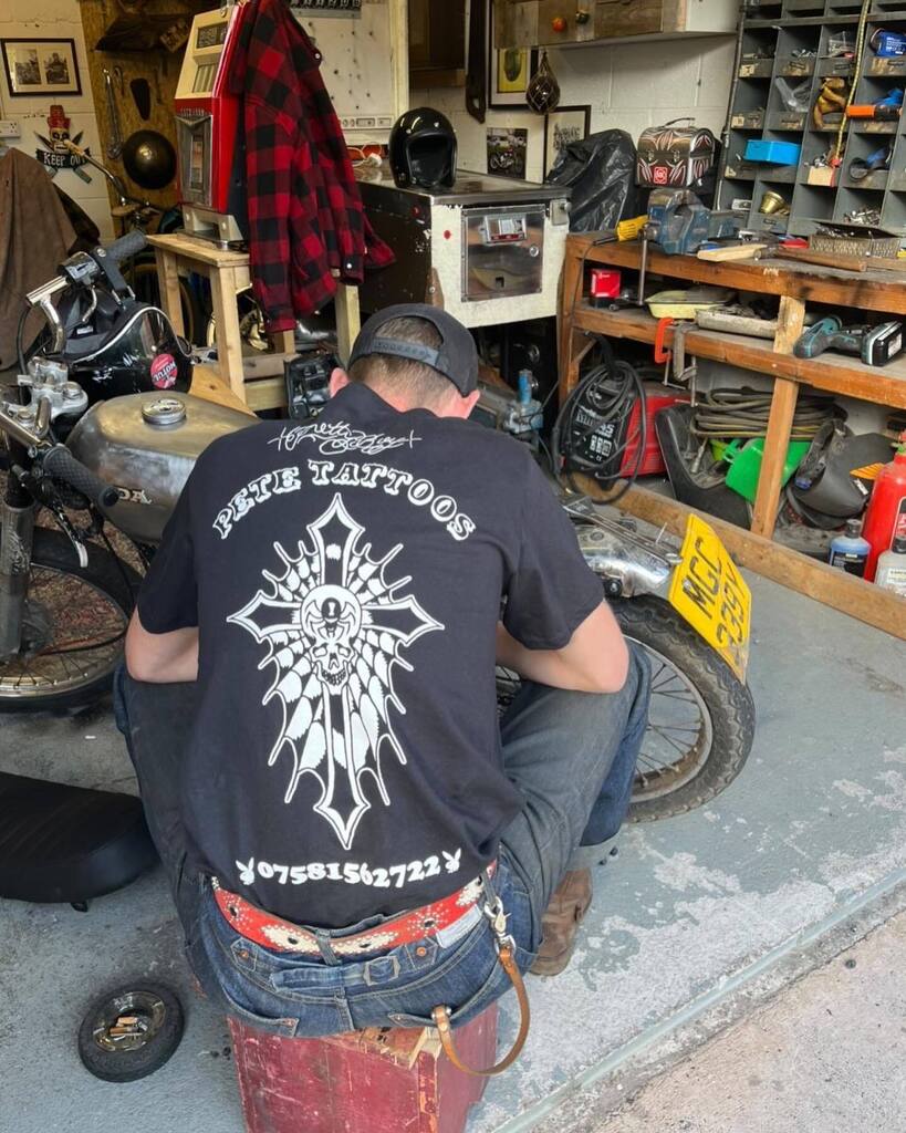 SimplePrint1's tweet image. These could be long gone now but we printed these for @petetattoos last week. Hit him up for ink &amp;amp; merch. 
Be quick!..
#simpleprintstudio #screenprinting #handprinted #tshirtprinting #bristol #tattoos instagr.am/p/Cj-RW3jMraV/