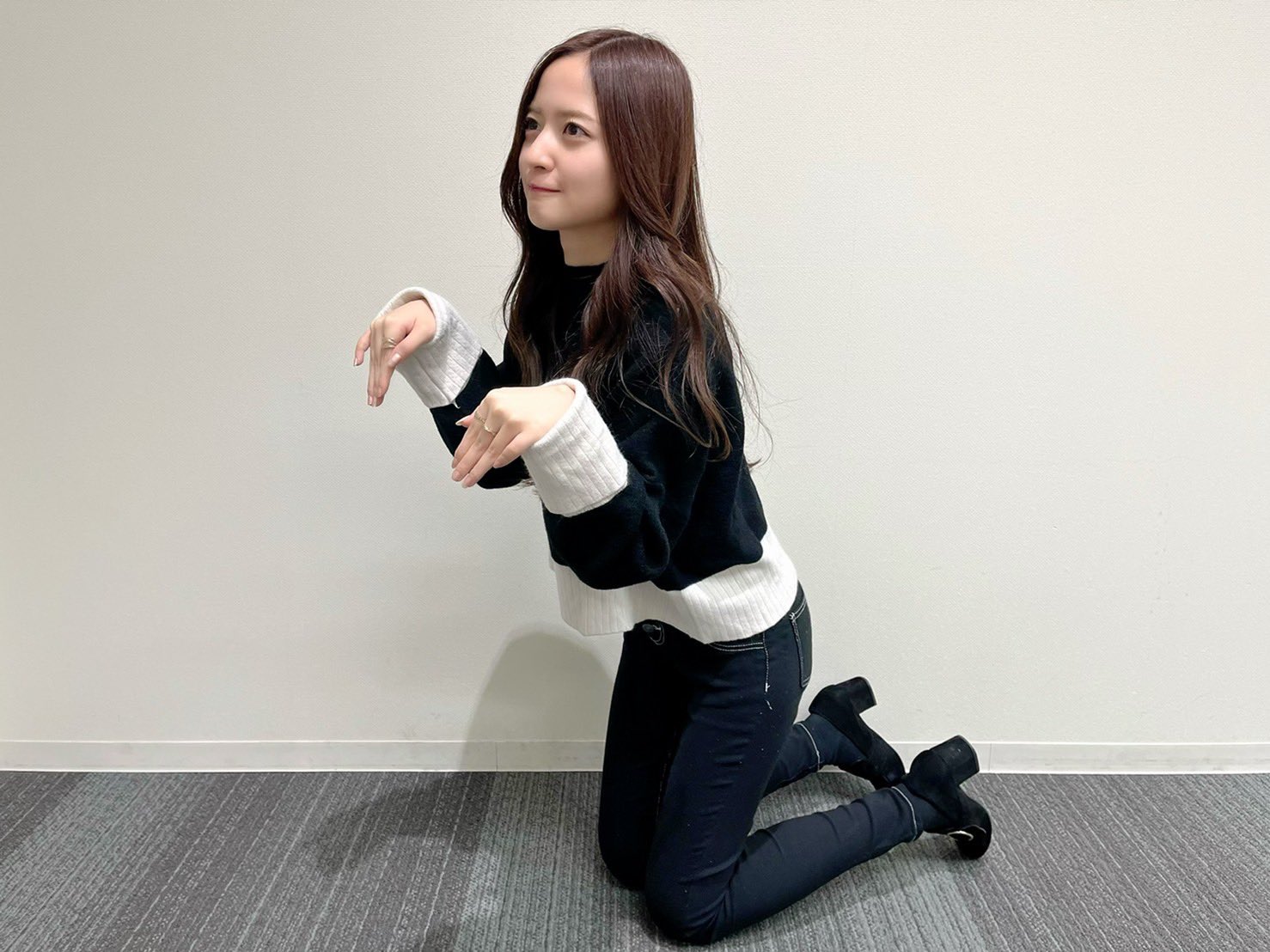 早い者勝ち！！！写真611まいまとめ売り  コンプあり   乃木坂46 Amazon.co.jp: 《早い者勝ち！》乃木坂46 白石麻衣 眼鏡 生写真